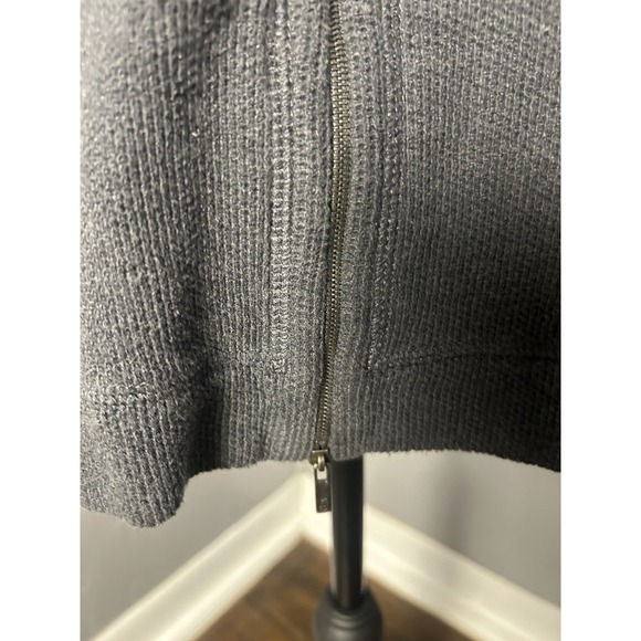 Giorgio Armani Gray Zip Sweater With Collar, Size 38 USA - Picture 6 of 16